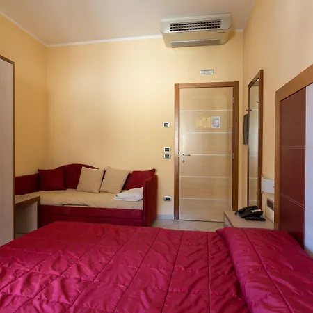 Отель Conte Ruggero 3*