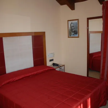 Hotel Conte Ruggero Serra San Bruno