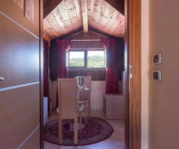 孔蒂鲁杰罗酒店 酒店